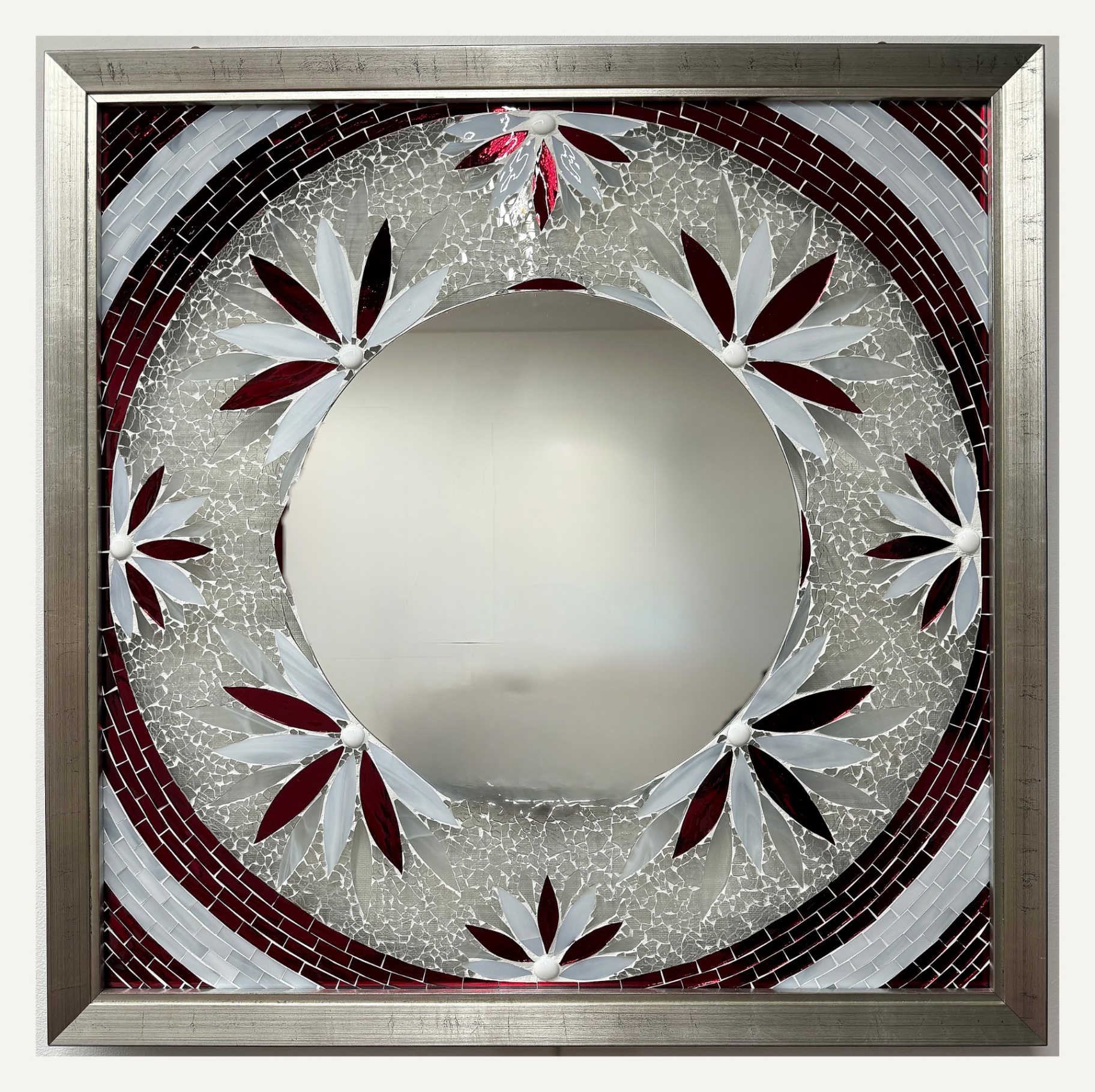 Crimson Wreath — alternate view