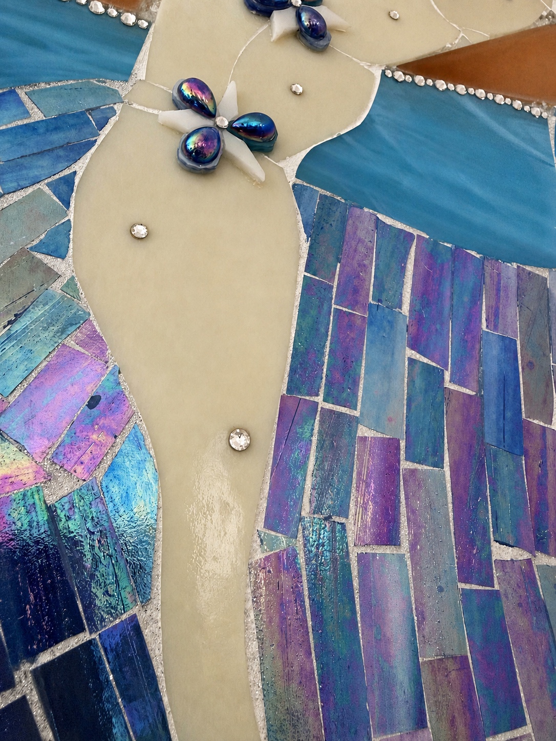 Elsa — iridescent bodice detail