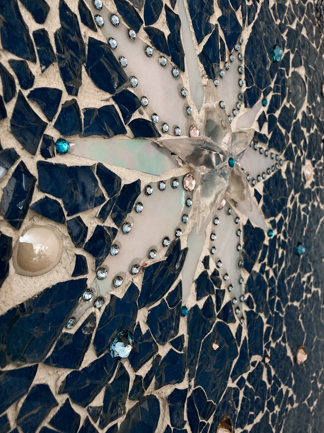 Elsa — crystal star detail