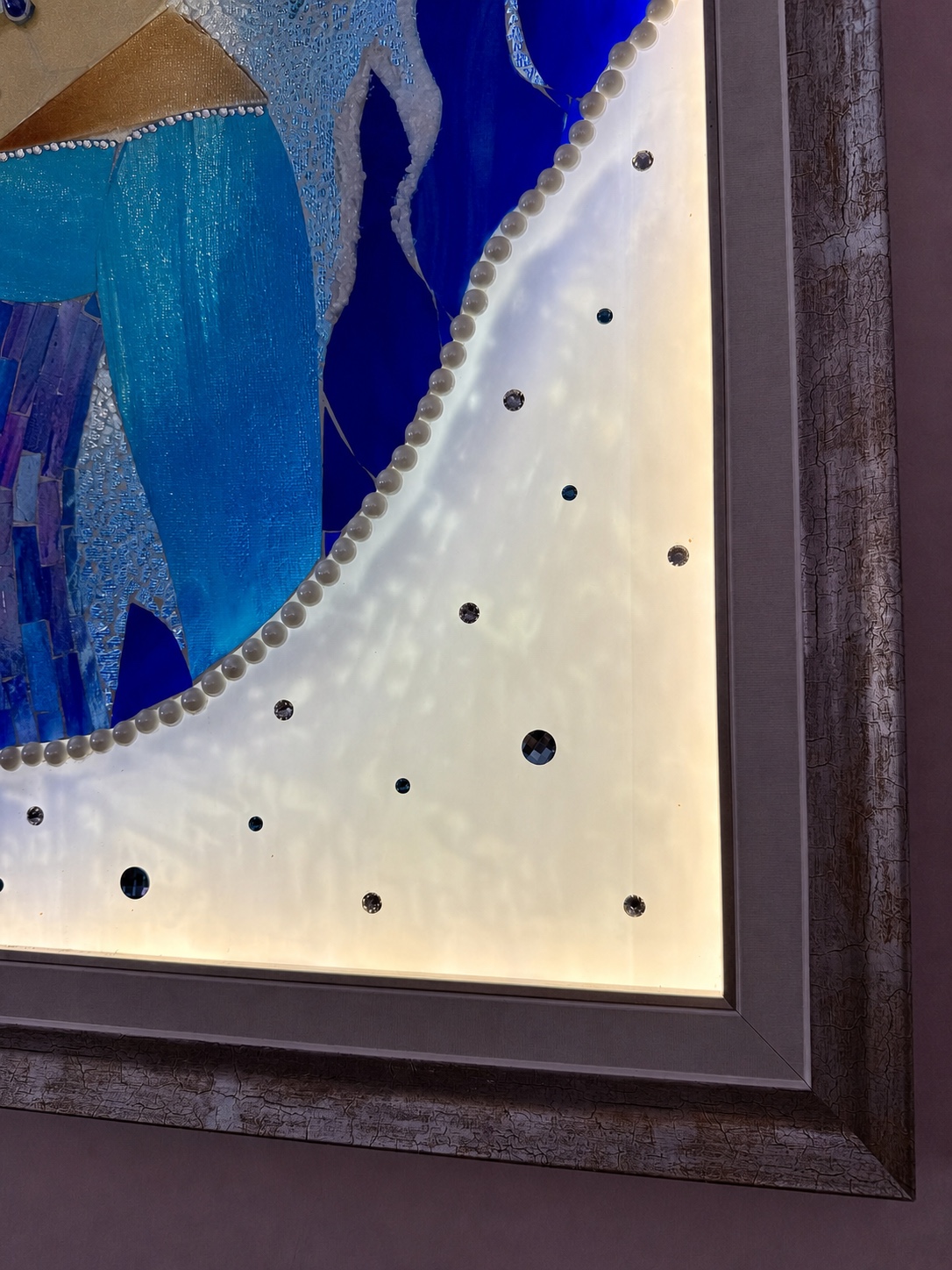 Elsa — backlit snowbank detail